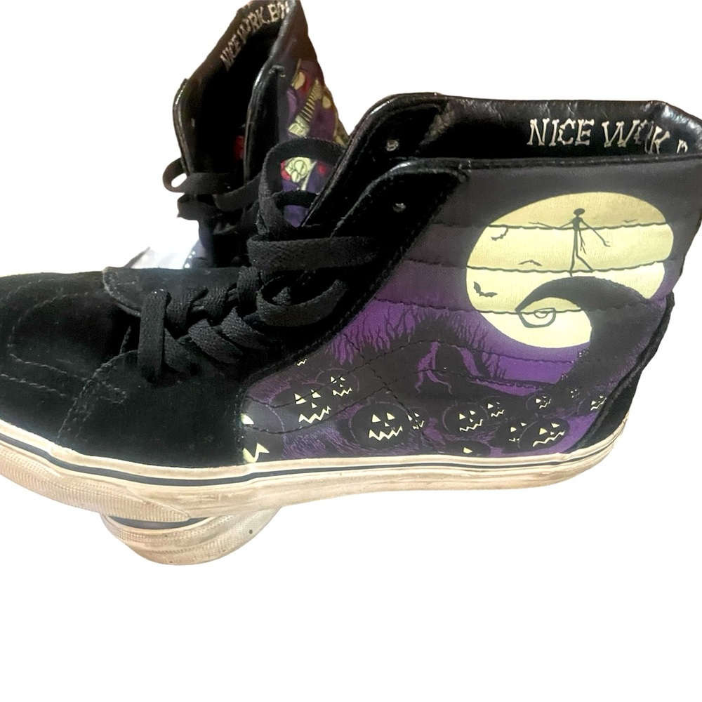Unisex Disney’s Nightmare Before Christmas Vans, Men’s Size 6.5, Women’s 8